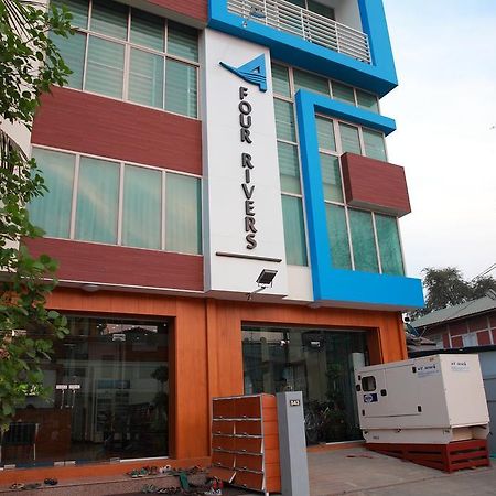Four Rivers B&B Mandalay Buitenkant foto