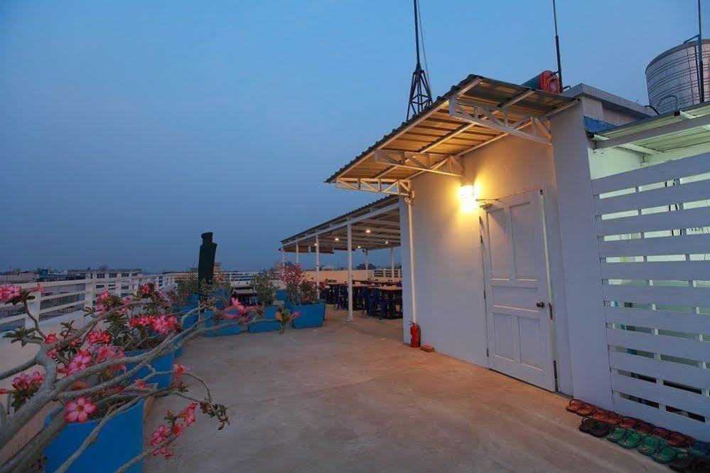 Four Rivers B&B Mandalay Buitenkant foto