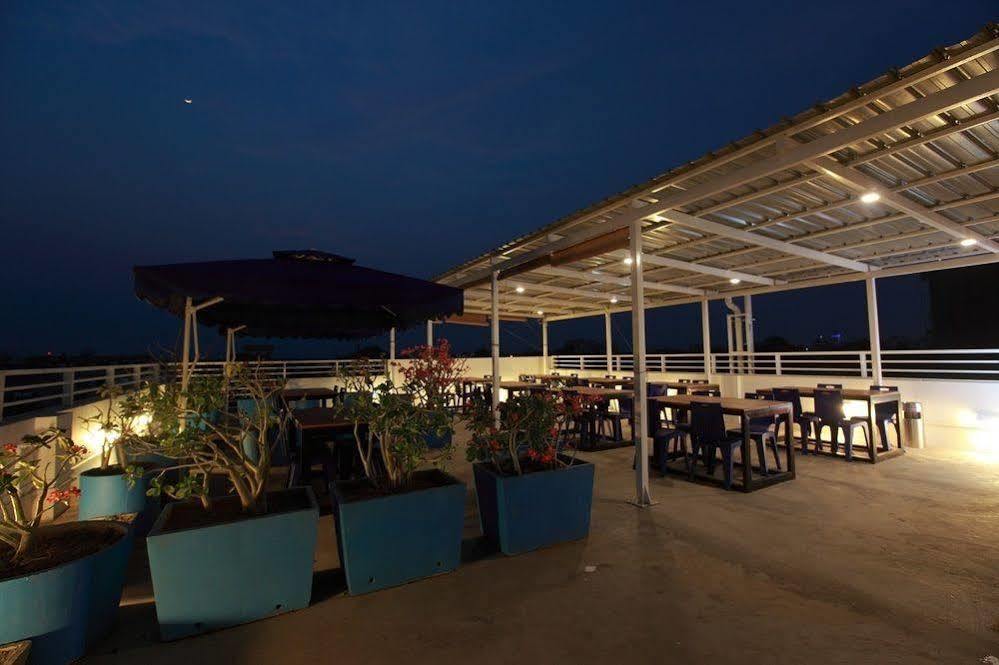 Four Rivers B&B Mandalay Buitenkant foto